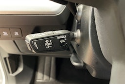 valkoinen Audi Q4 e-tron 2025 kuva 13.