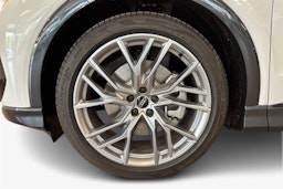 valkoinen Audi Q4 e-tron 2025 kuva 9.