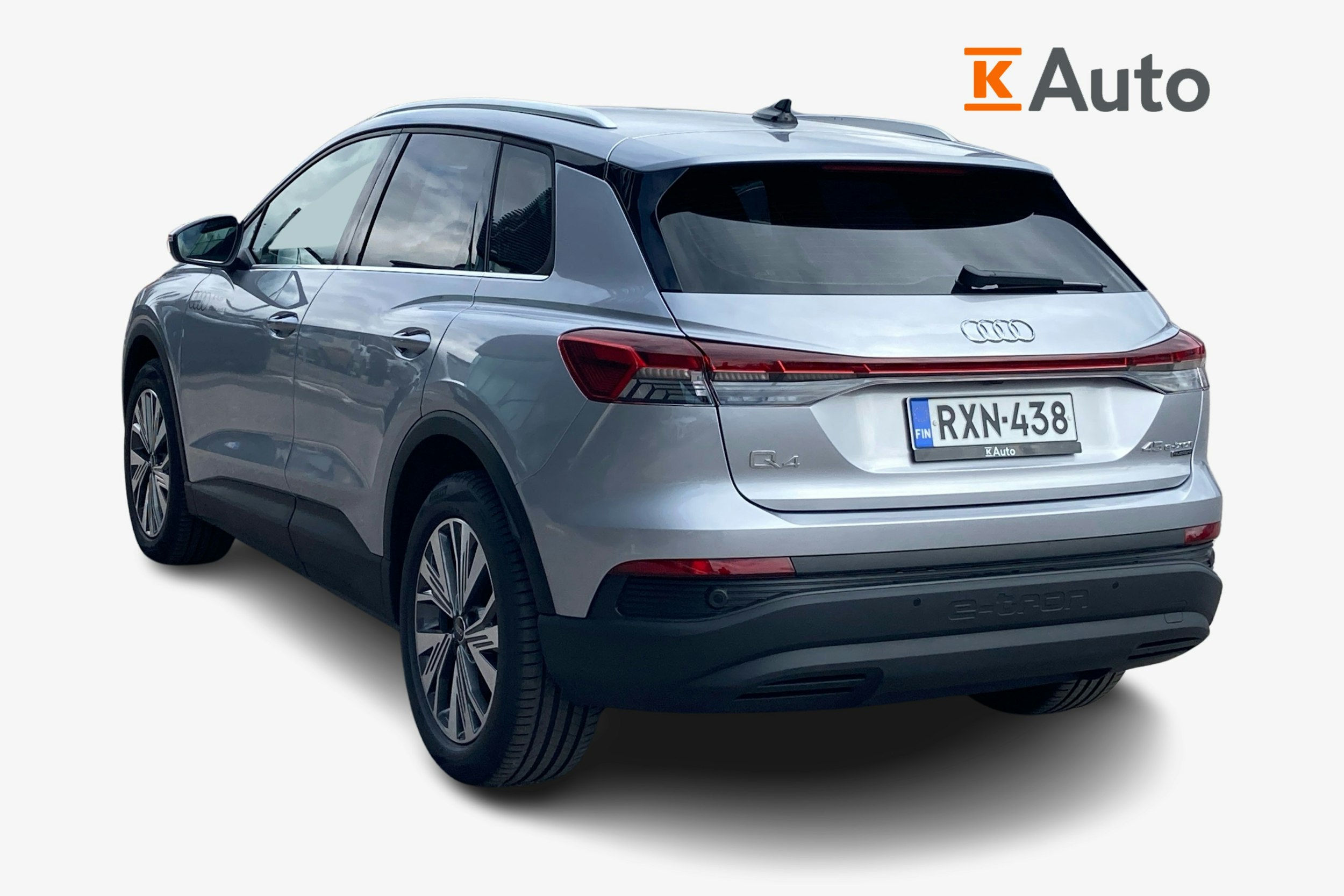 harmaa Audi Q4 e-tron 2025 kuva 2.