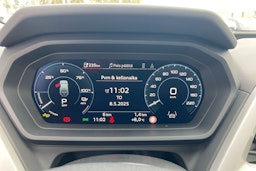 harmaa Audi Q4 e-tron 2025 kuva 12.