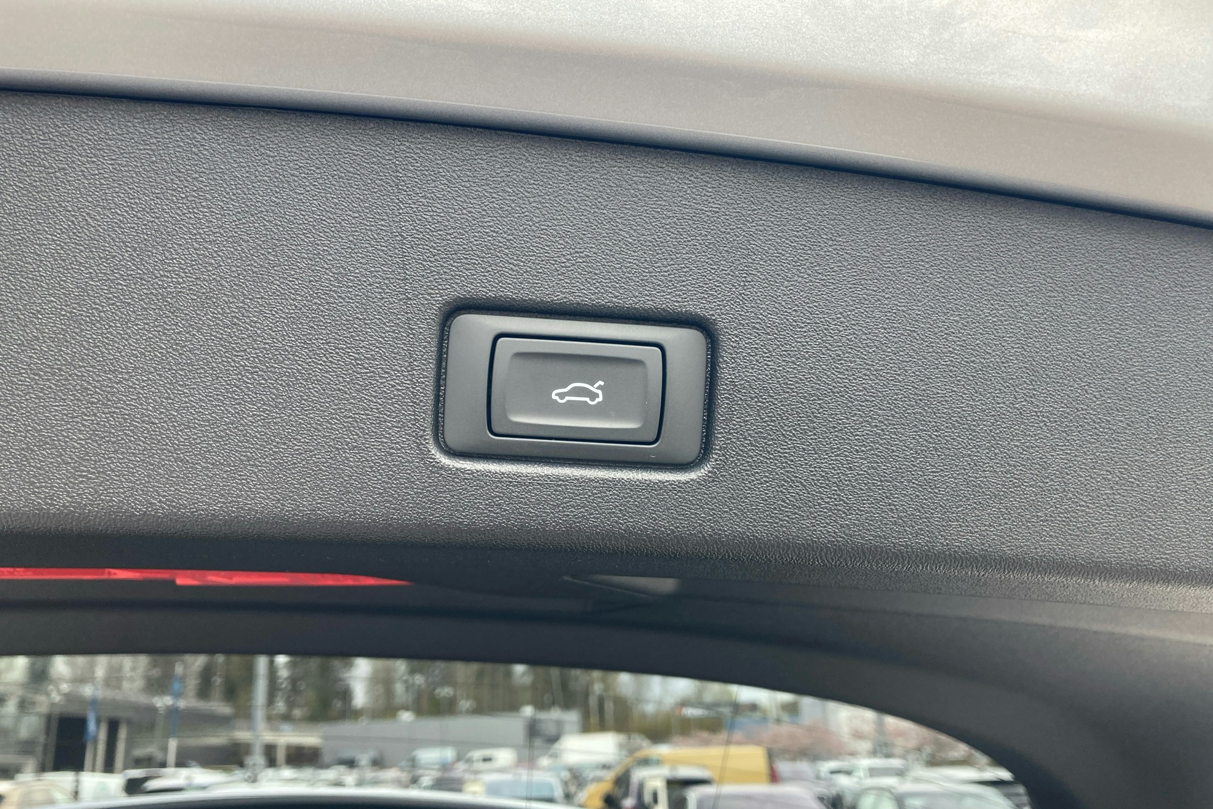 harmaa Audi Q4 e-tron 2025 kuva 14.