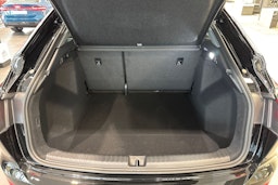 met. musta Audi Q4 e-tron 2025 kuva 13.