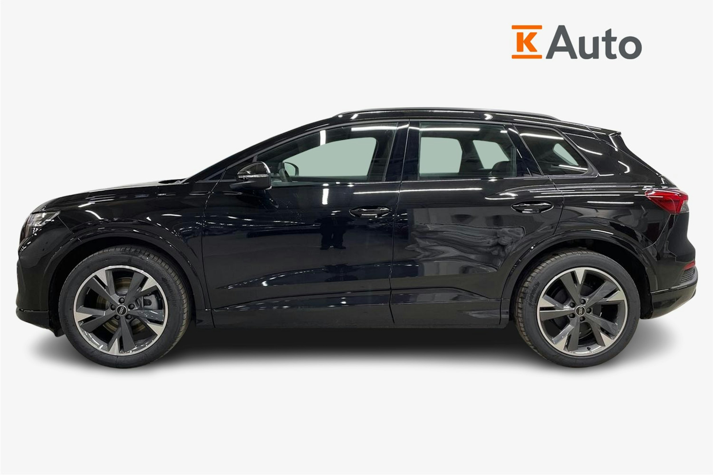 musta Audi Q4 e-tron 2025 kuva 6.