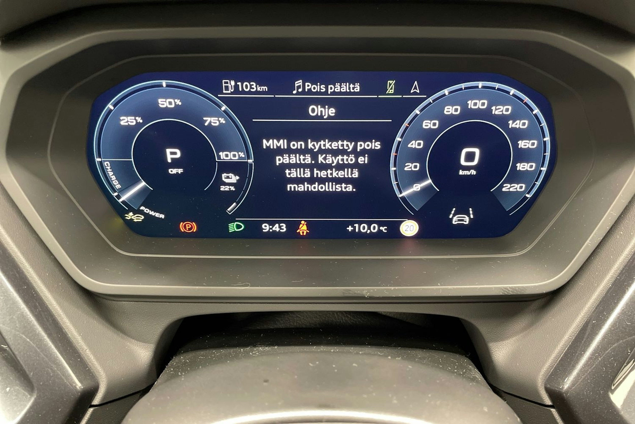 musta Audi Q4 e-tron 2025 kuva 17.