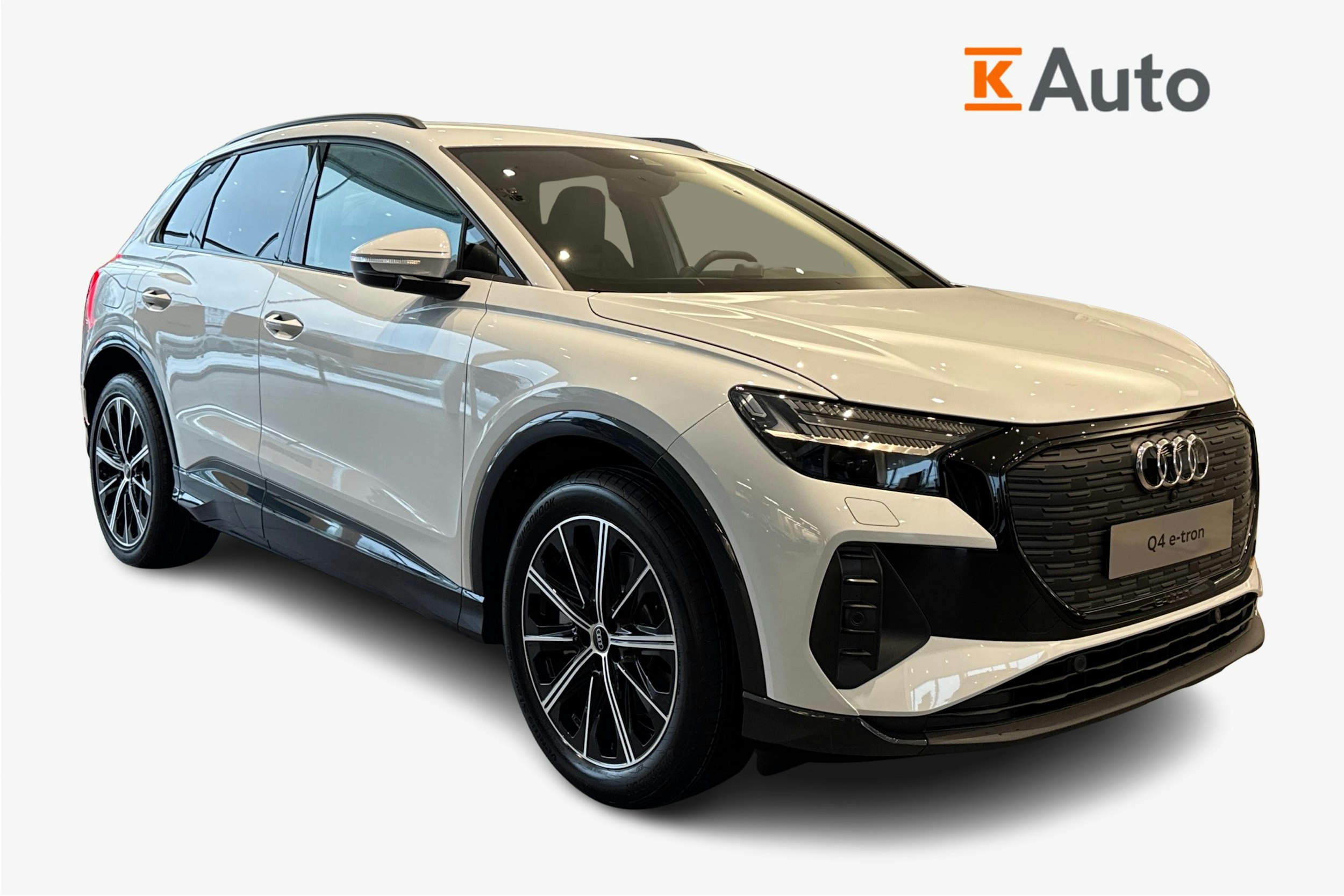 valkoinen Audi Q4 e-tron 2025 kuva 1.