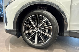 valkoinen Audi Q4 e-tron 2025 kuva 10.