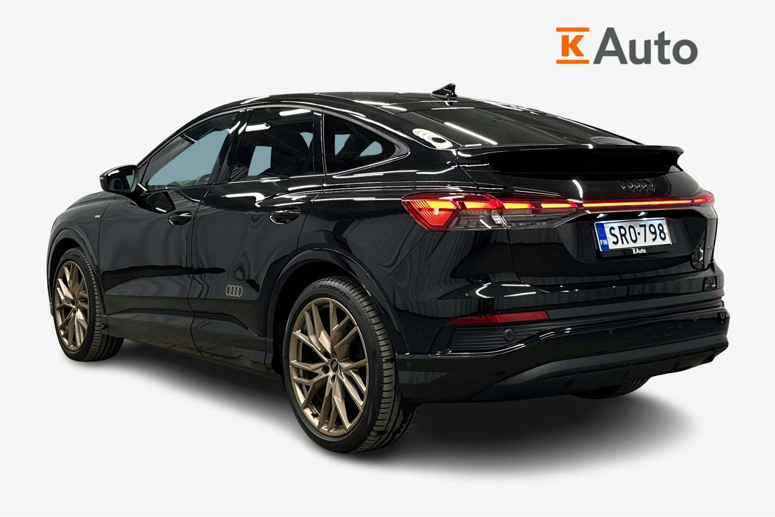 musta Audi Q4 e-tron 2025 kuva 2.