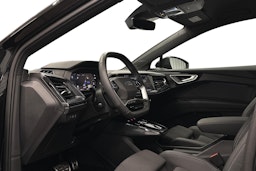musta Audi Q4 e-tron 2025 kuva 7.