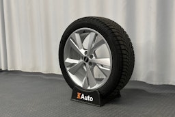 musta Audi Q4 e-tron 2025 kuva 13.