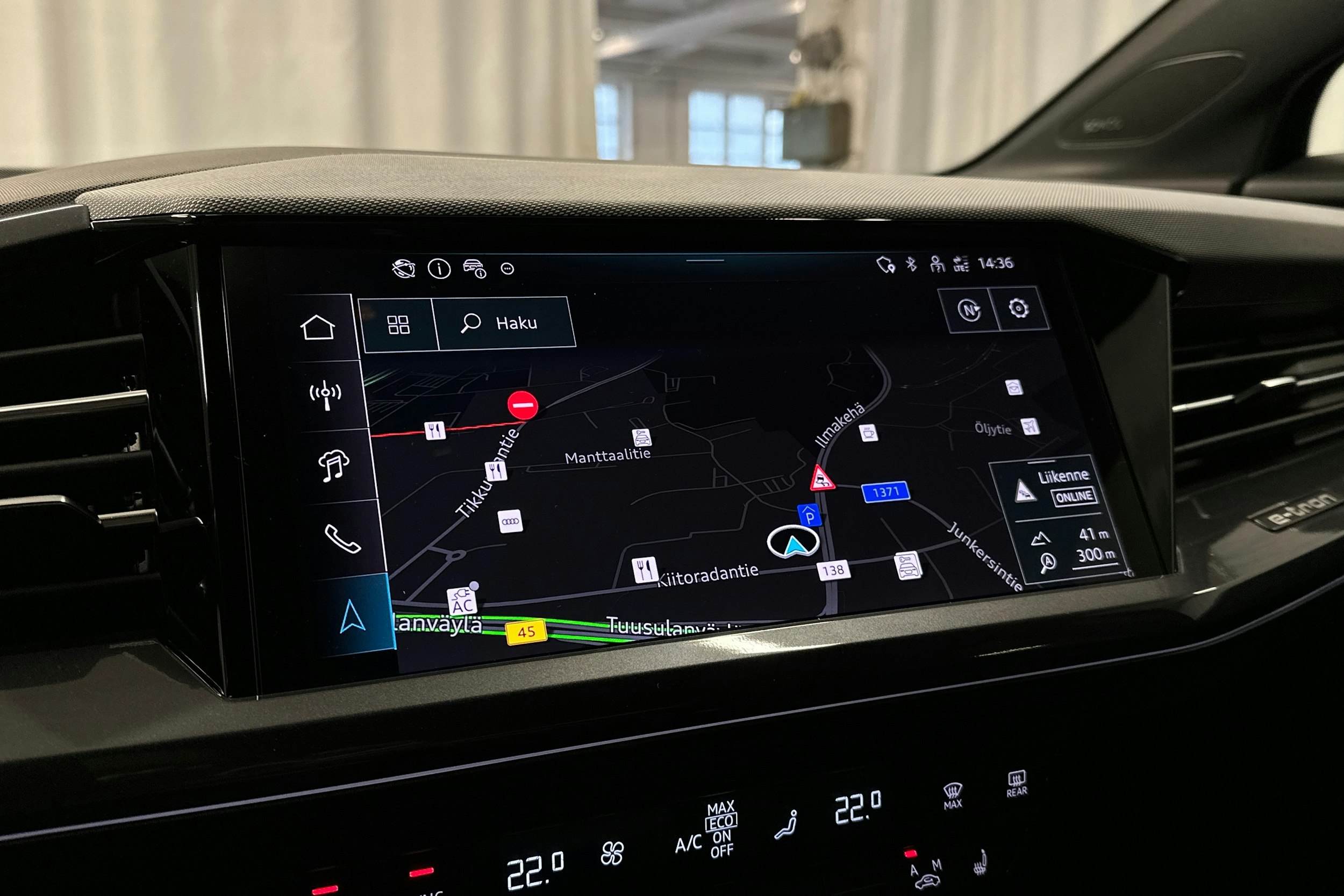 musta Audi Q4 e-tron 2025 kuva 17.