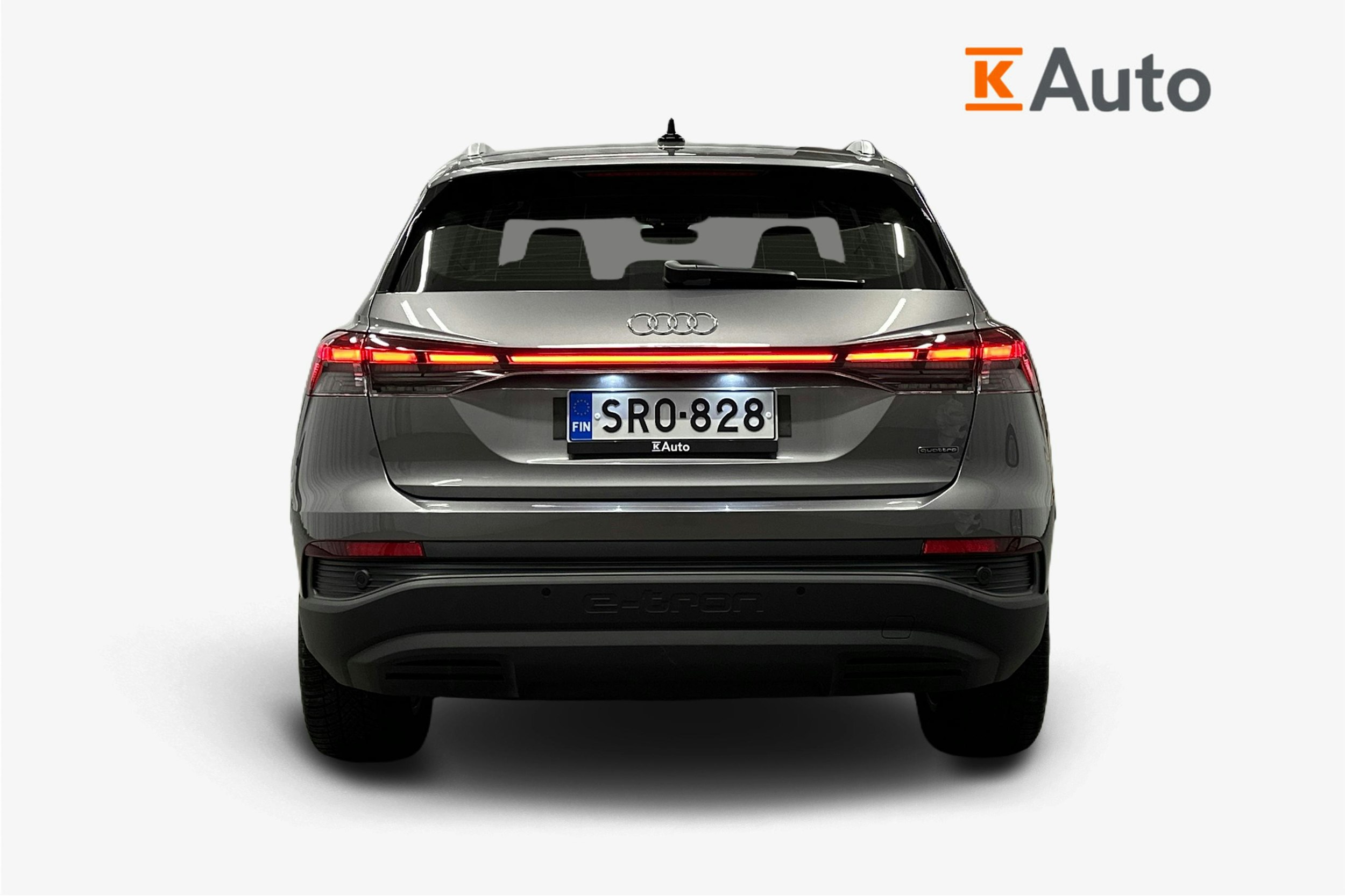 harmaa Audi Q4 e-tron 2025 kuva 3.