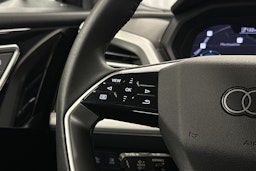 harmaa Audi Q4 e-tron 2025 kuva 19.