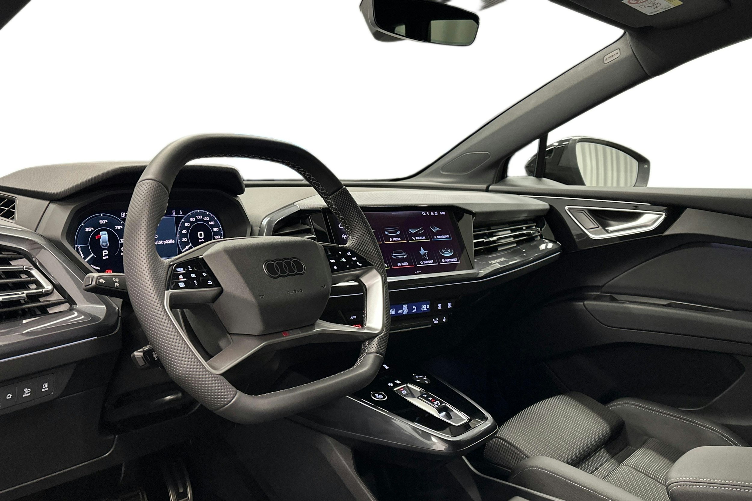 harmaa Audi Q4 e-tron 2025 kuva 8.