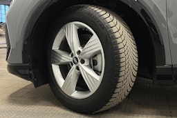 harmaa Audi Q4 e-tron 2025 kuva 13.