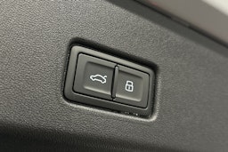 harmaa Audi Q4 e-tron 2025 kuva 15.