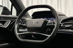 harmaa Audi Q4 e-tron 2025 kuva 18.