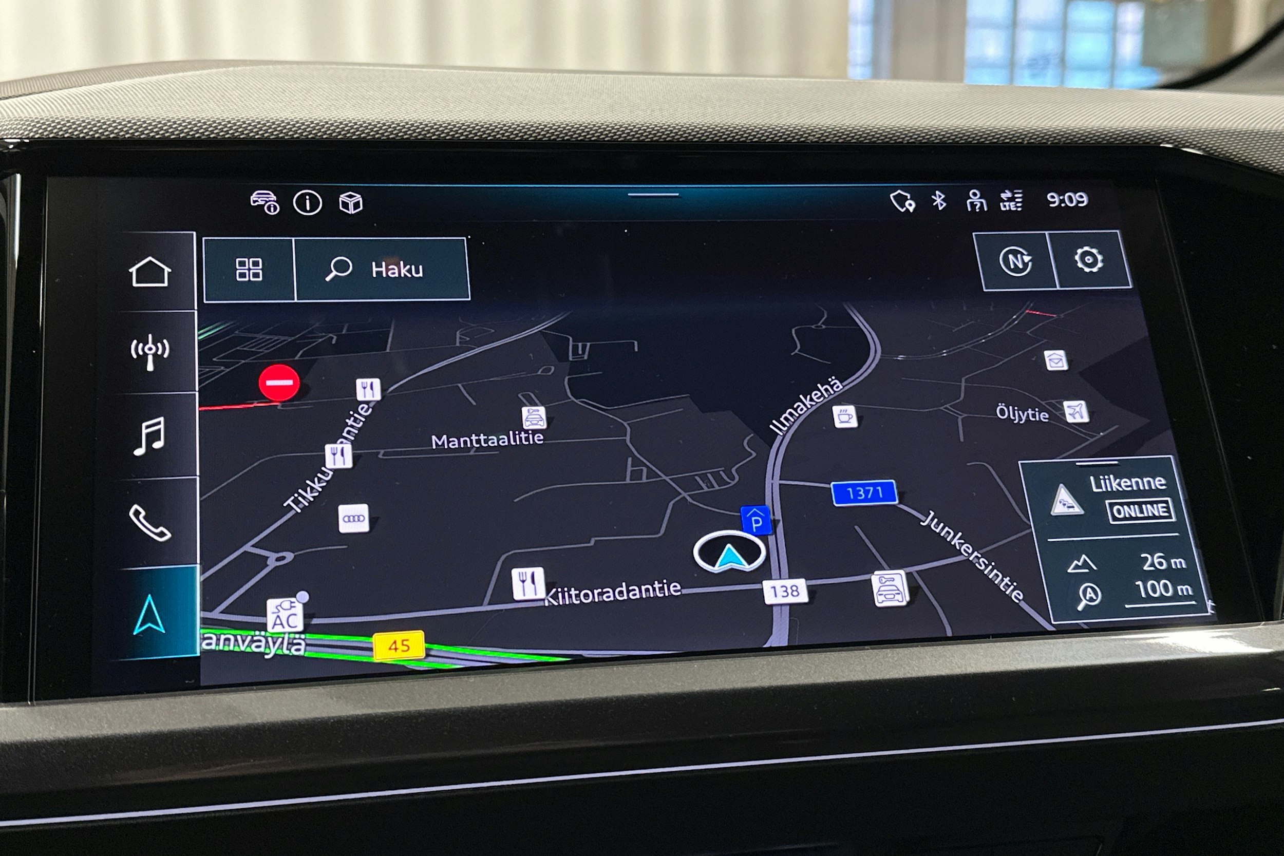 harmaa Audi Q4 e-tron 2025 kuva 23.