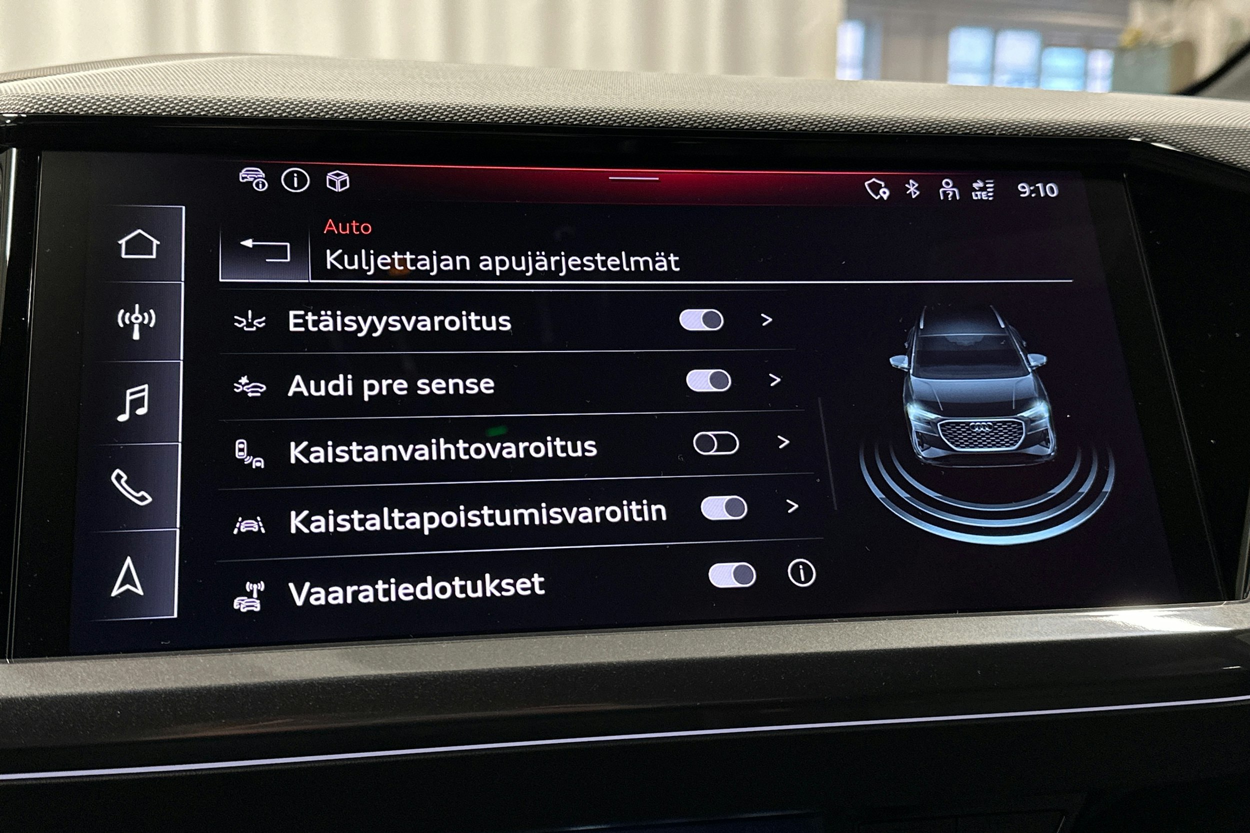 harmaa Audi Q4 e-tron 2025 kuva 27.