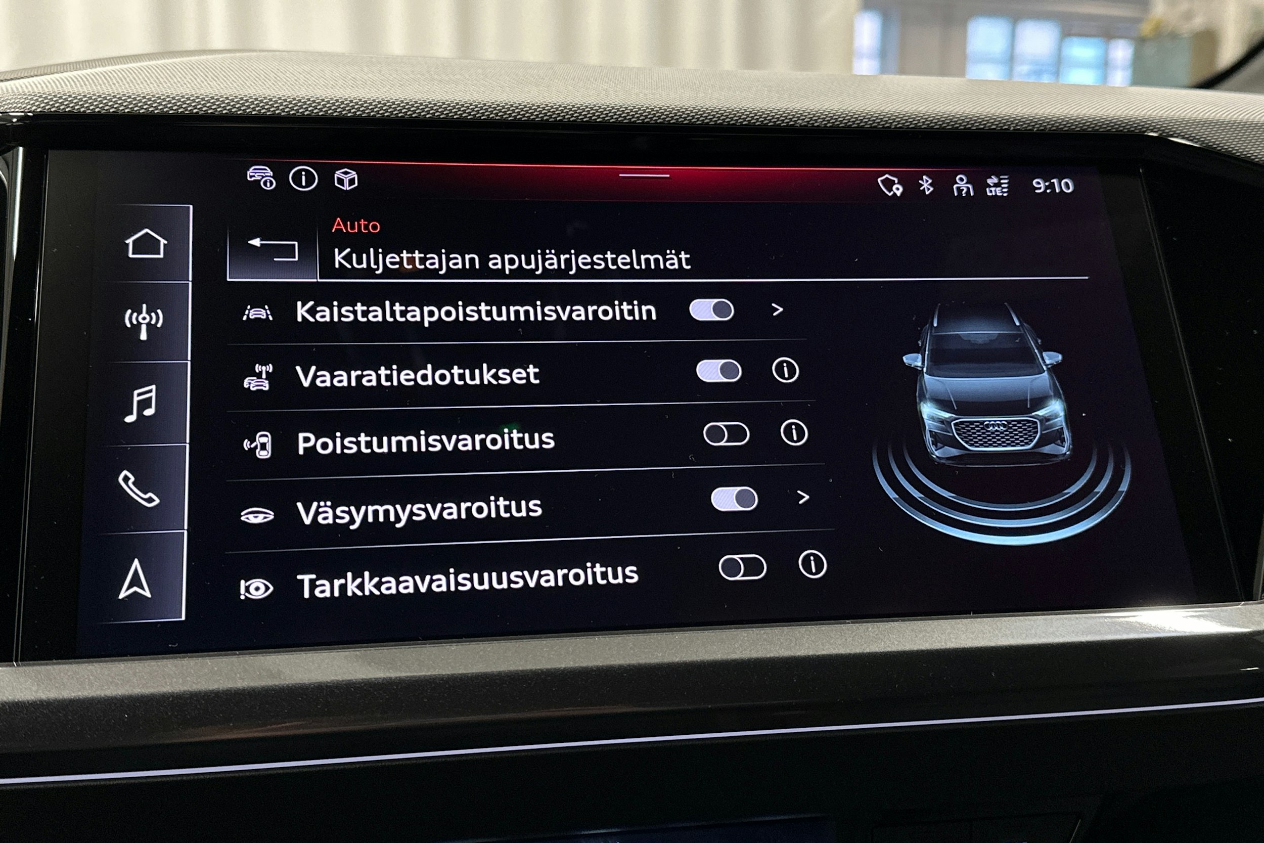 harmaa Audi Q4 e-tron 2025 kuva 28.