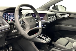 musta Audi Q4 e-tron 2025 kuva 7.
