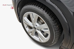 musta Audi Q4 e-tron 2025 kuva 11.