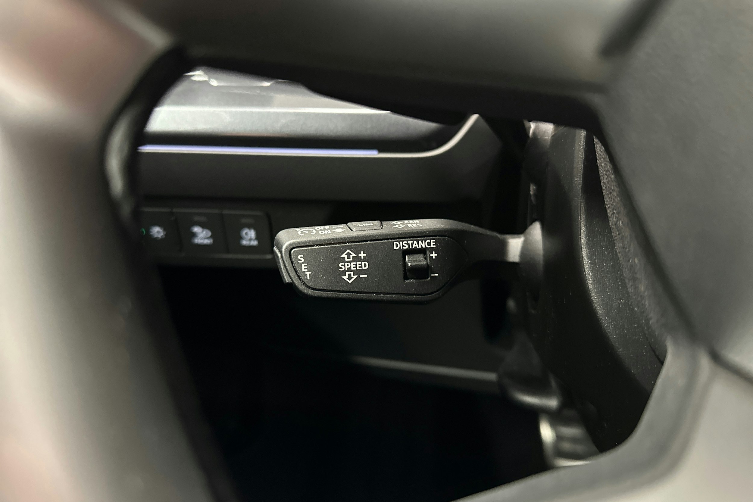 musta Audi Q4 e-tron 2025 kuva 16.