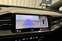 musta Audi Q4 e-tron 2025 kuva 18.