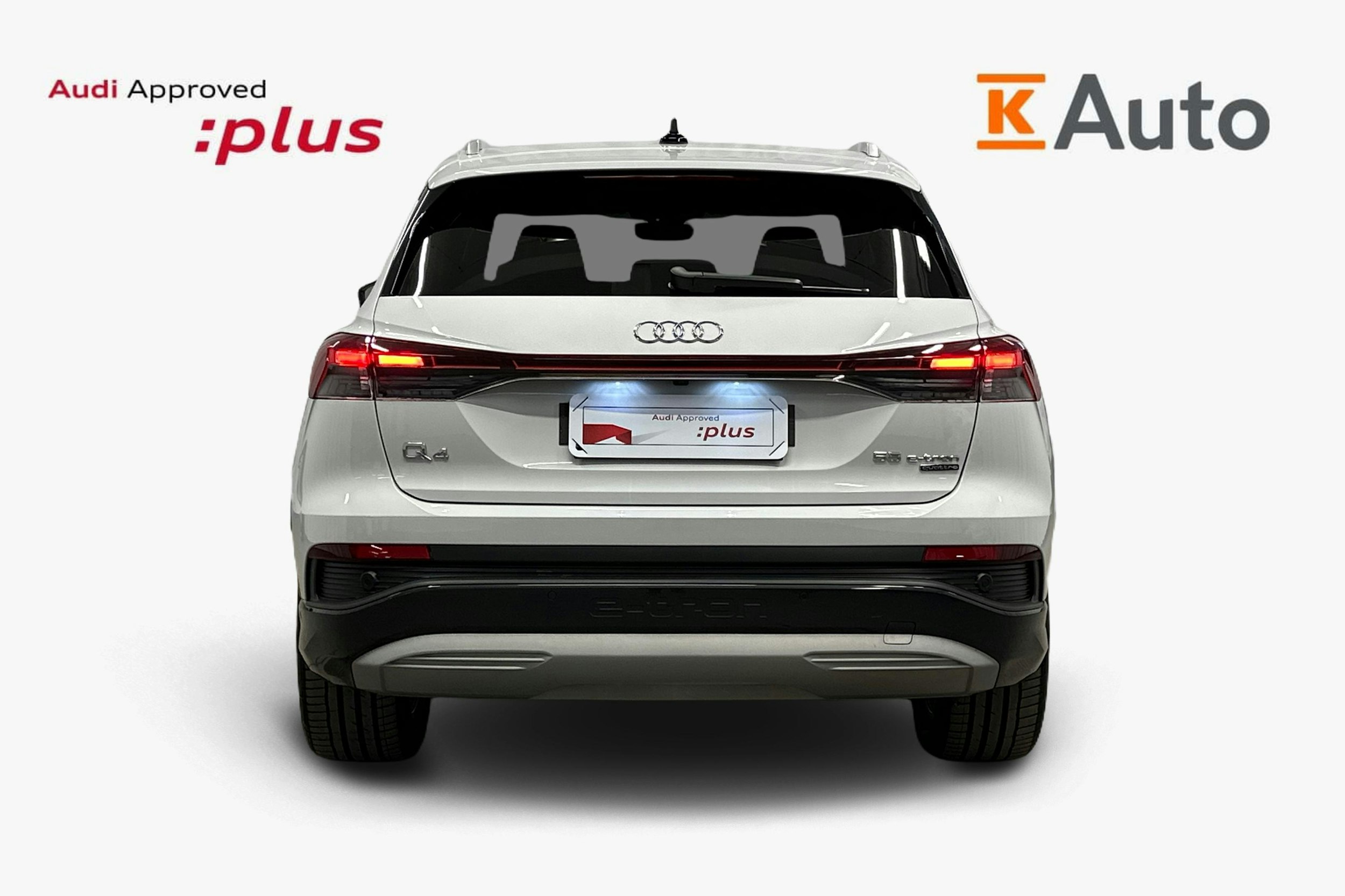 valkoinen Audi Q4 e-tron 2025 kuva 3.