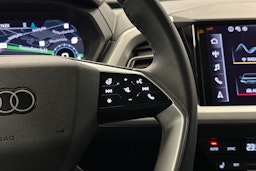 valkoinen Audi Q4 e-tron 2025 kuva 22.