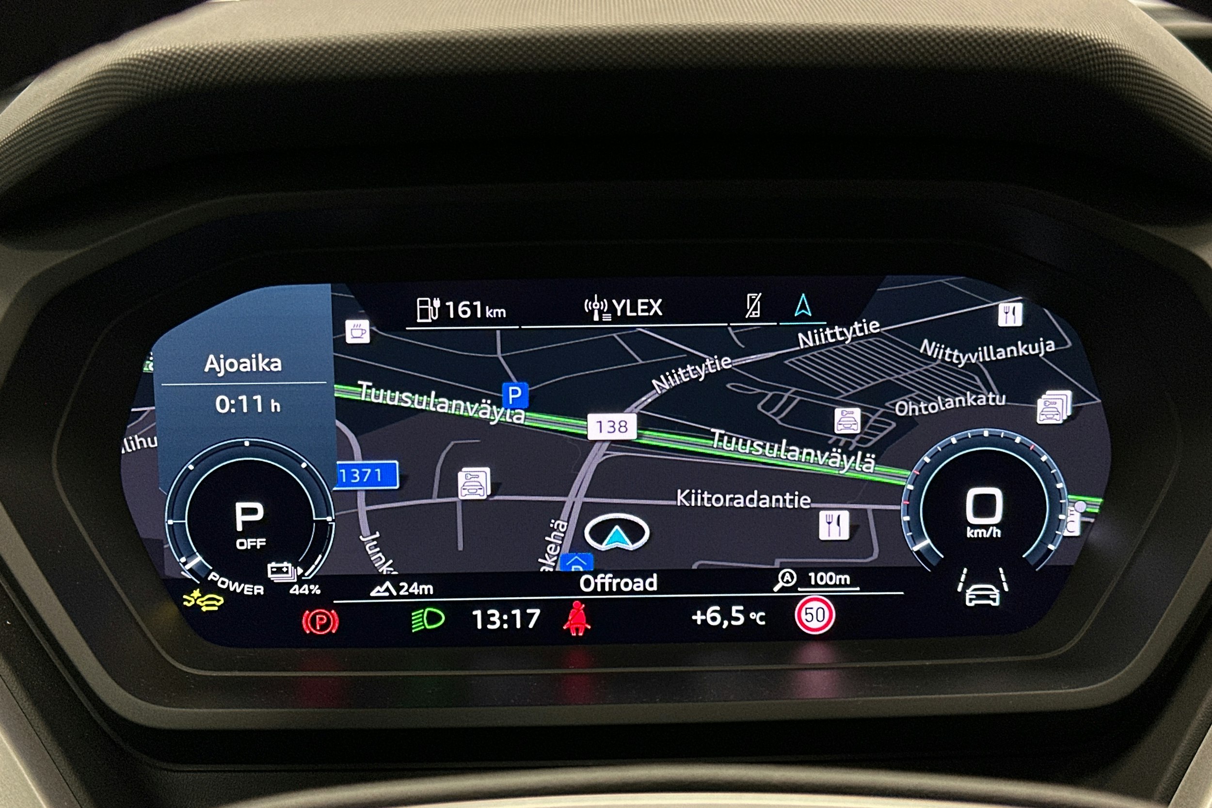 valkoinen Audi Q4 e-tron 2025 kuva 24.