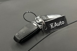 valkoinen Audi Q4 e-tron 2025 kuva 34.