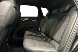 musta Audi Q4 e-tron 2025 kuva 10.