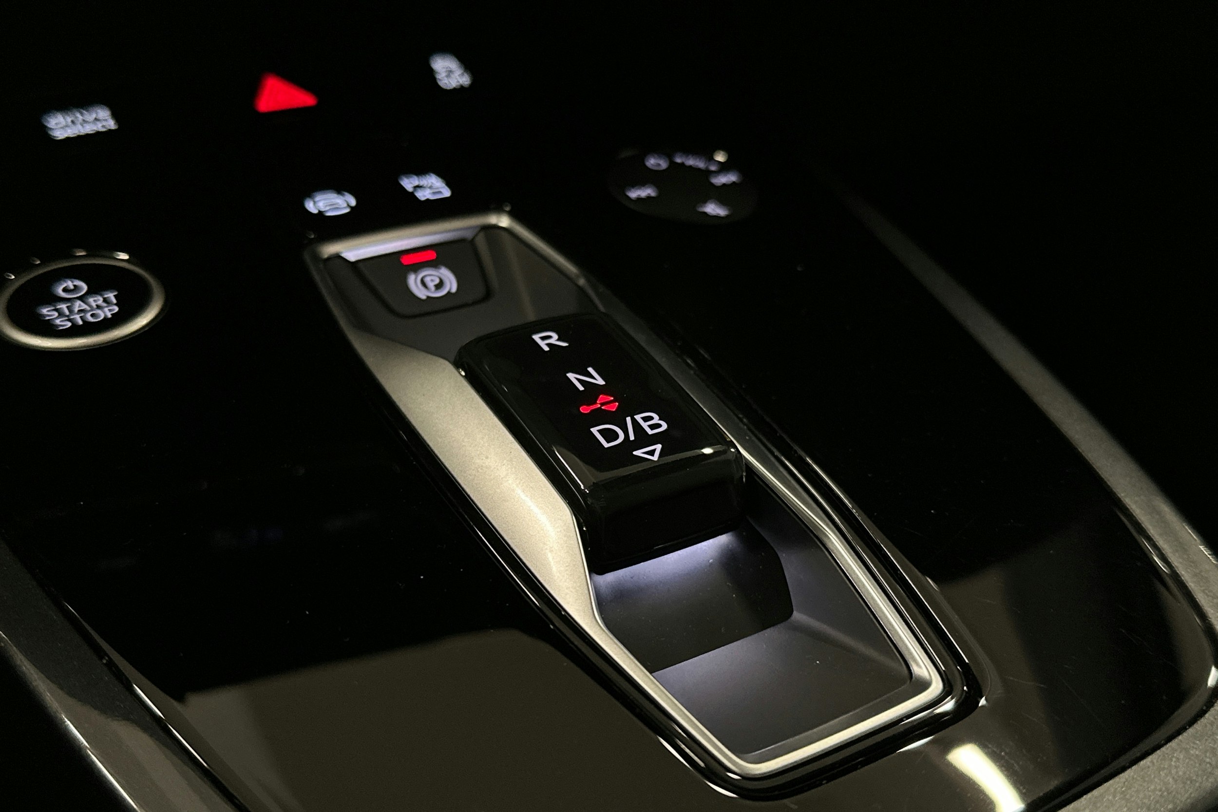 musta Audi Q4 e-tron 2025 kuva 31.