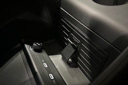 musta Audi Q4 e-tron 2025 kuva 32.