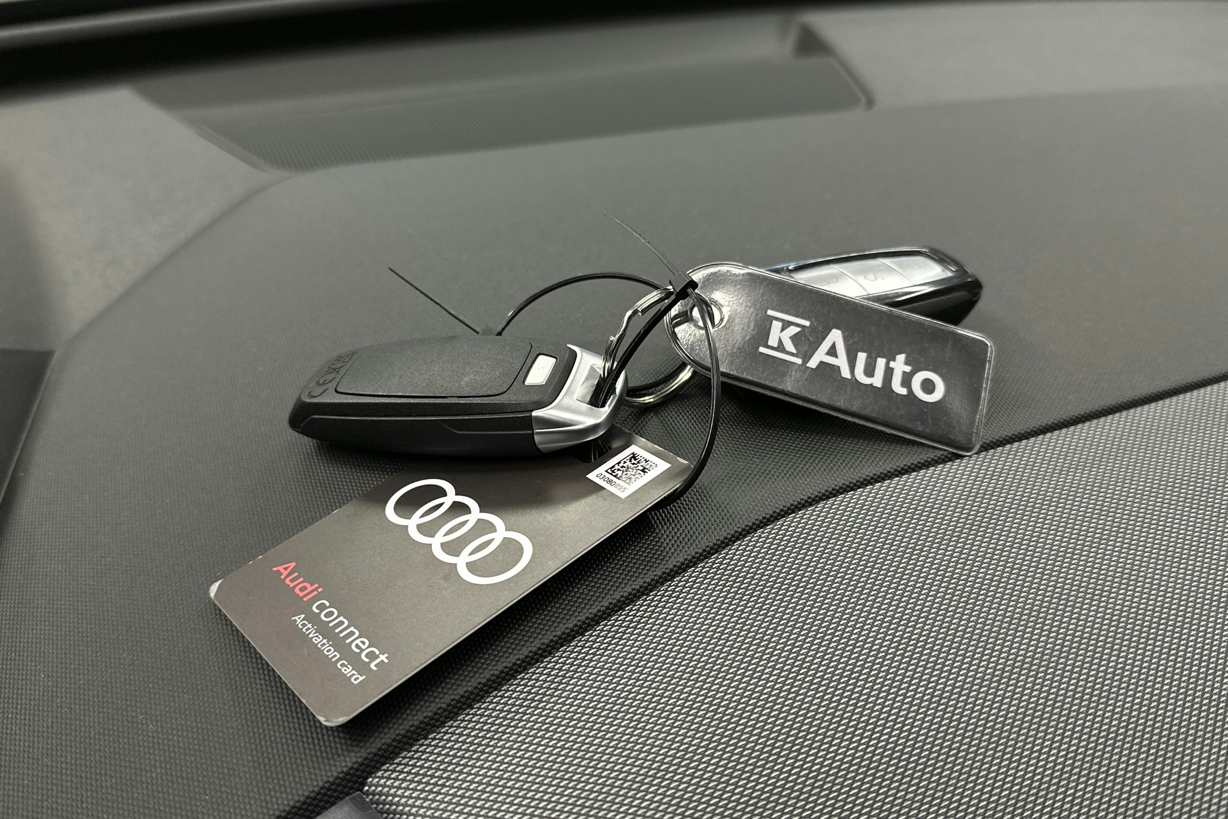 musta Audi Q4 e-tron 2025 kuva 35.