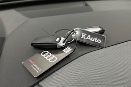 musta Audi Q4 e-tron 2025 kuva 35.