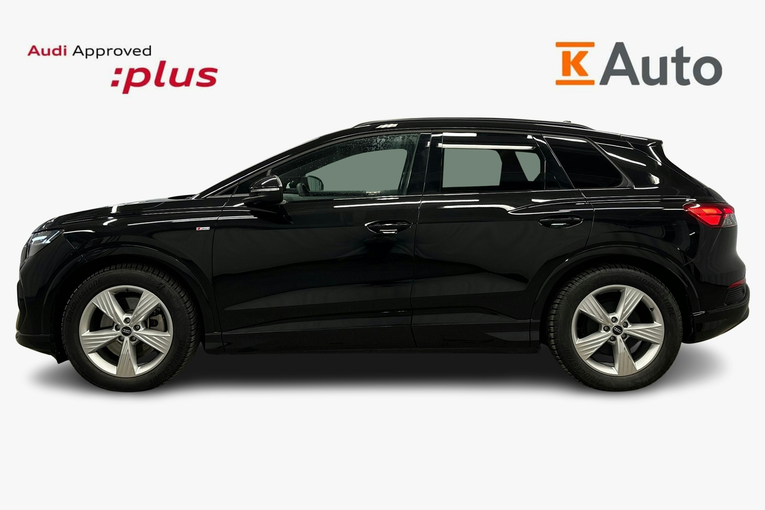 musta Audi Q4 e-tron 2025 kuva 6.
