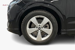 musta Audi Q4 e-tron 2025 kuva 11.