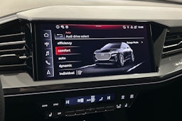 musta Audi Q4 e-tron 2025 kuva 28.