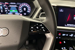 musta Audi Q4 e-tron 2025 kuva 12.