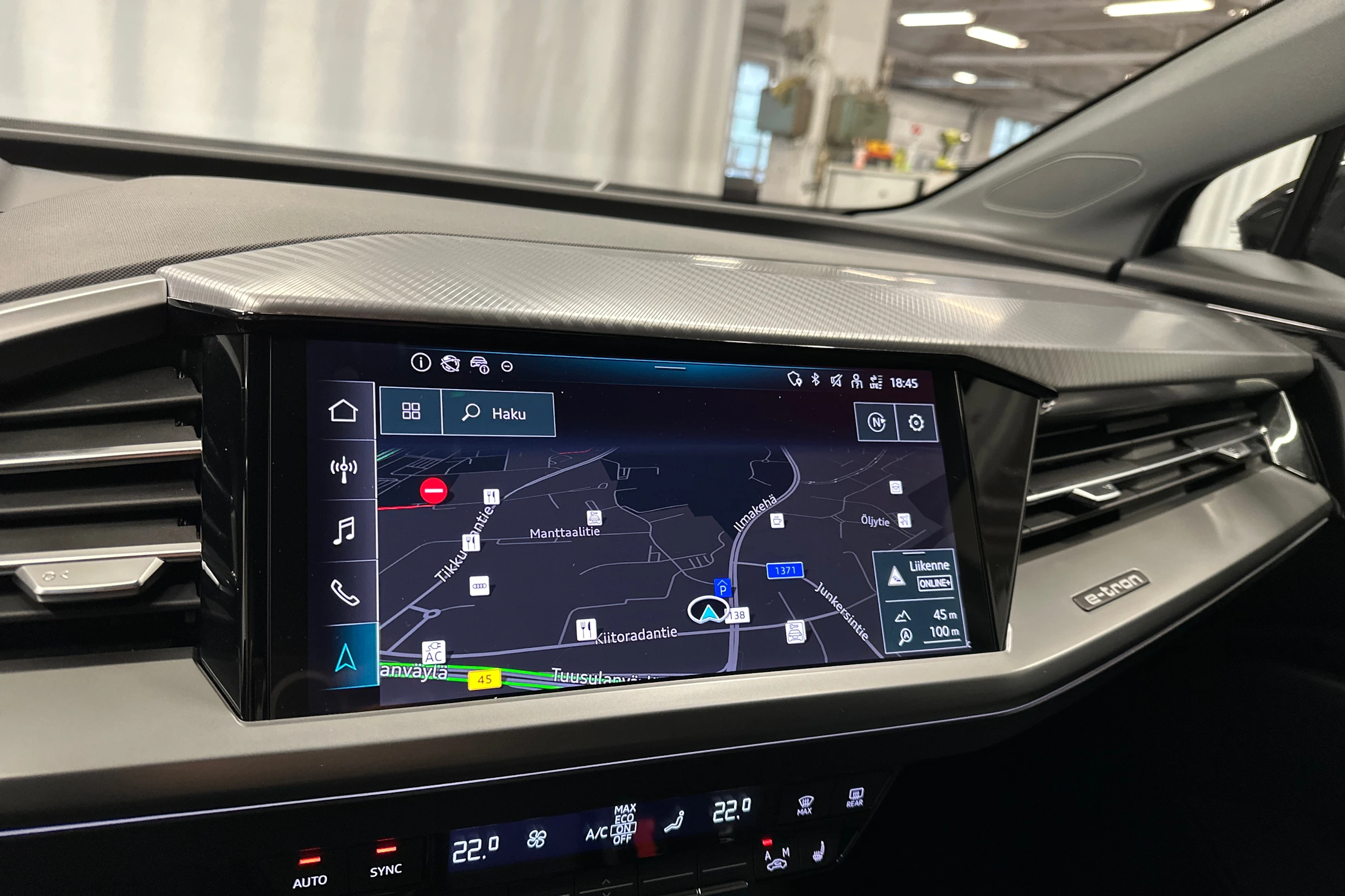 musta Audi Q4 e-tron 2025 kuva 18.