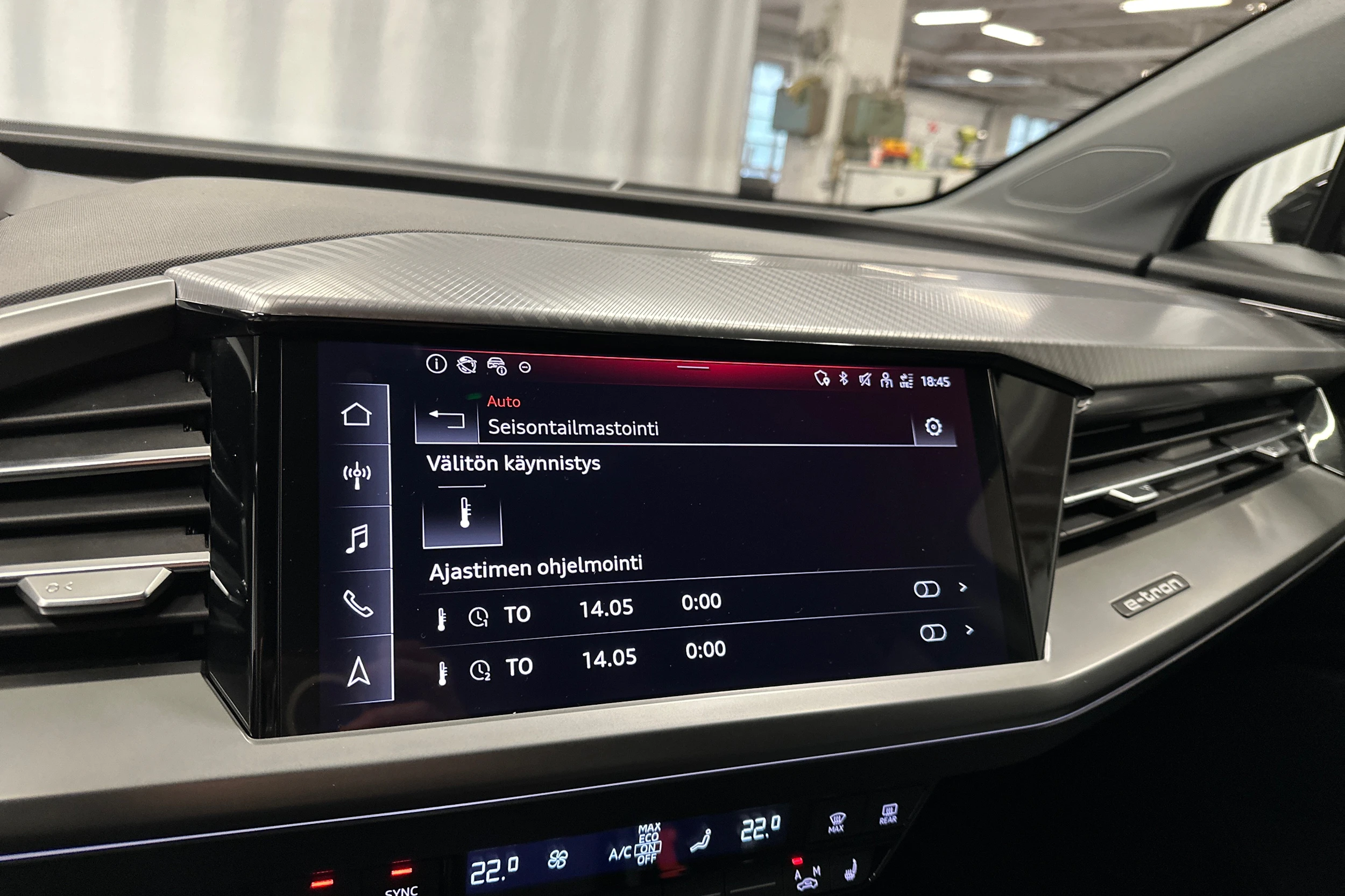 musta Audi Q4 e-tron 2025 kuva 20.