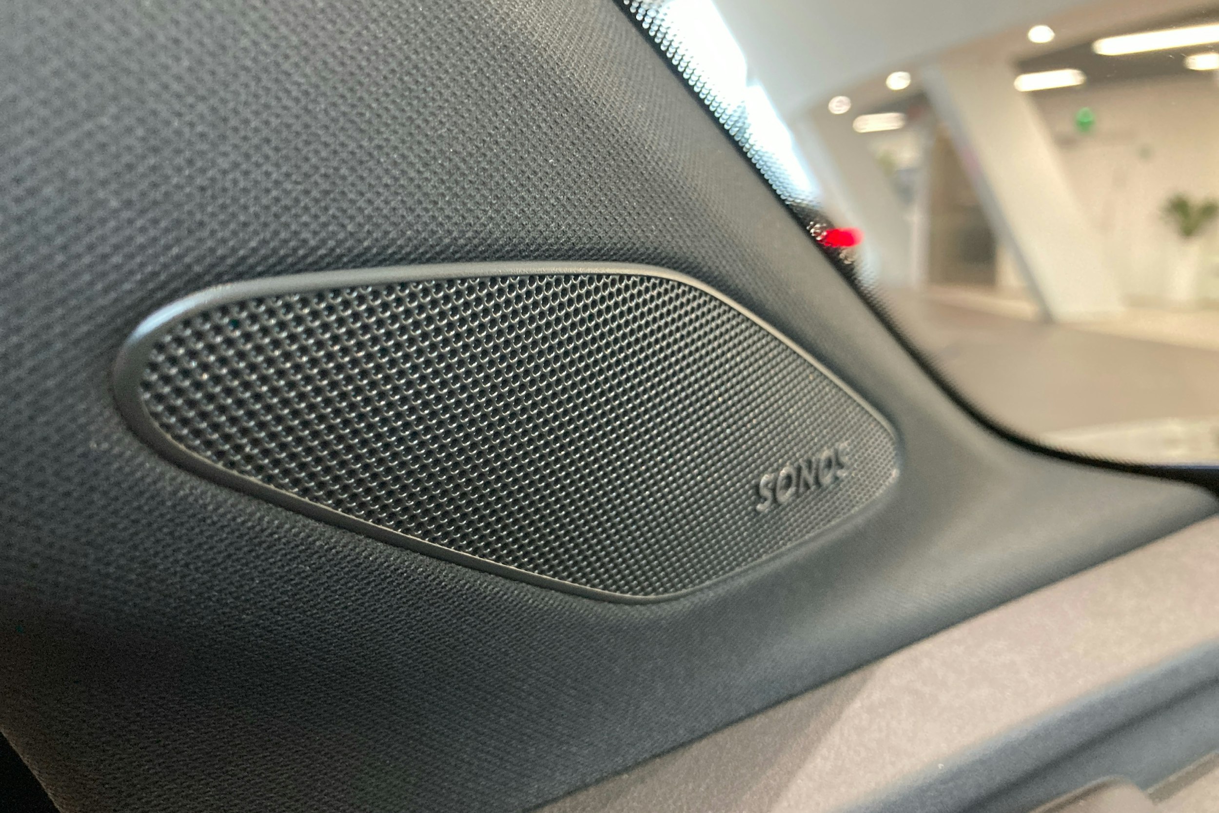 sininen Audi Q4 e-tron 2025 kuva 14.