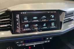 sininen Audi Q4 e-tron 2025 kuva 16.