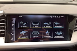 harmaa Audi Q4 e-tron 2025 kuva 15.