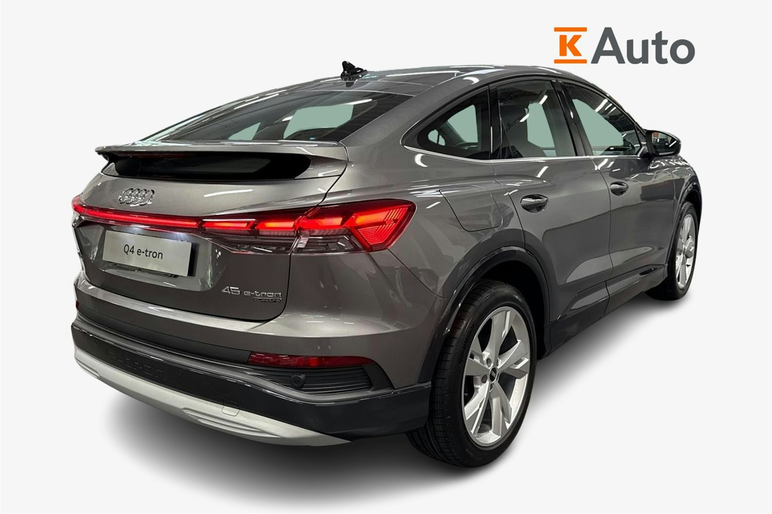 met. harmaa Audi Q4 e-tron 2025 kuva 2.