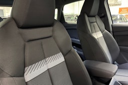 met. harmaa Audi Q4 e-tron 2025 kuva 12.