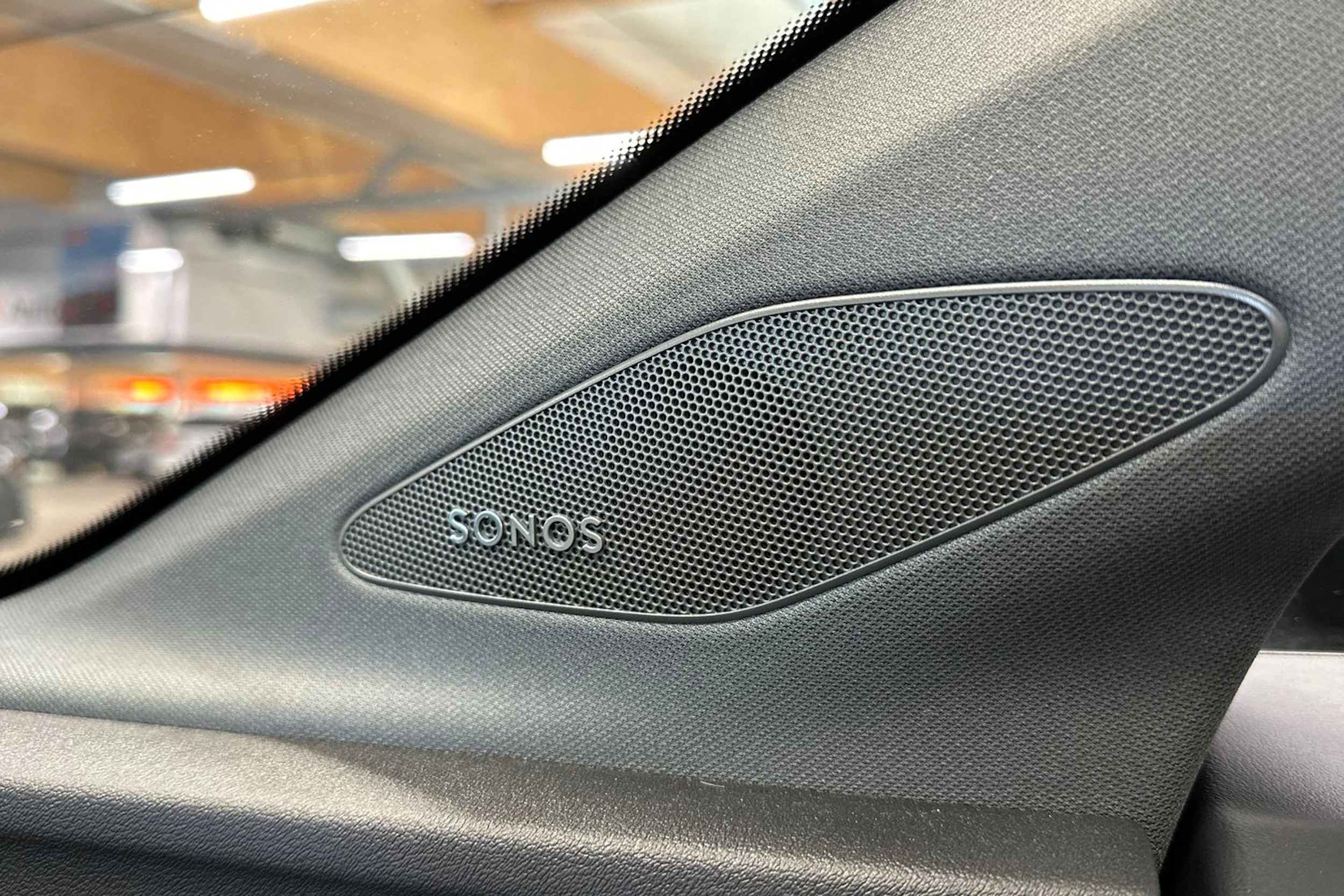 musta Audi Q4 e-tron 2025 kuva 16.