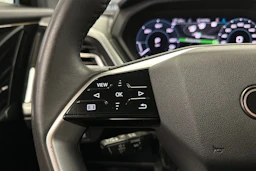 musta Audi Q4 e-tron 2025 kuva 18.