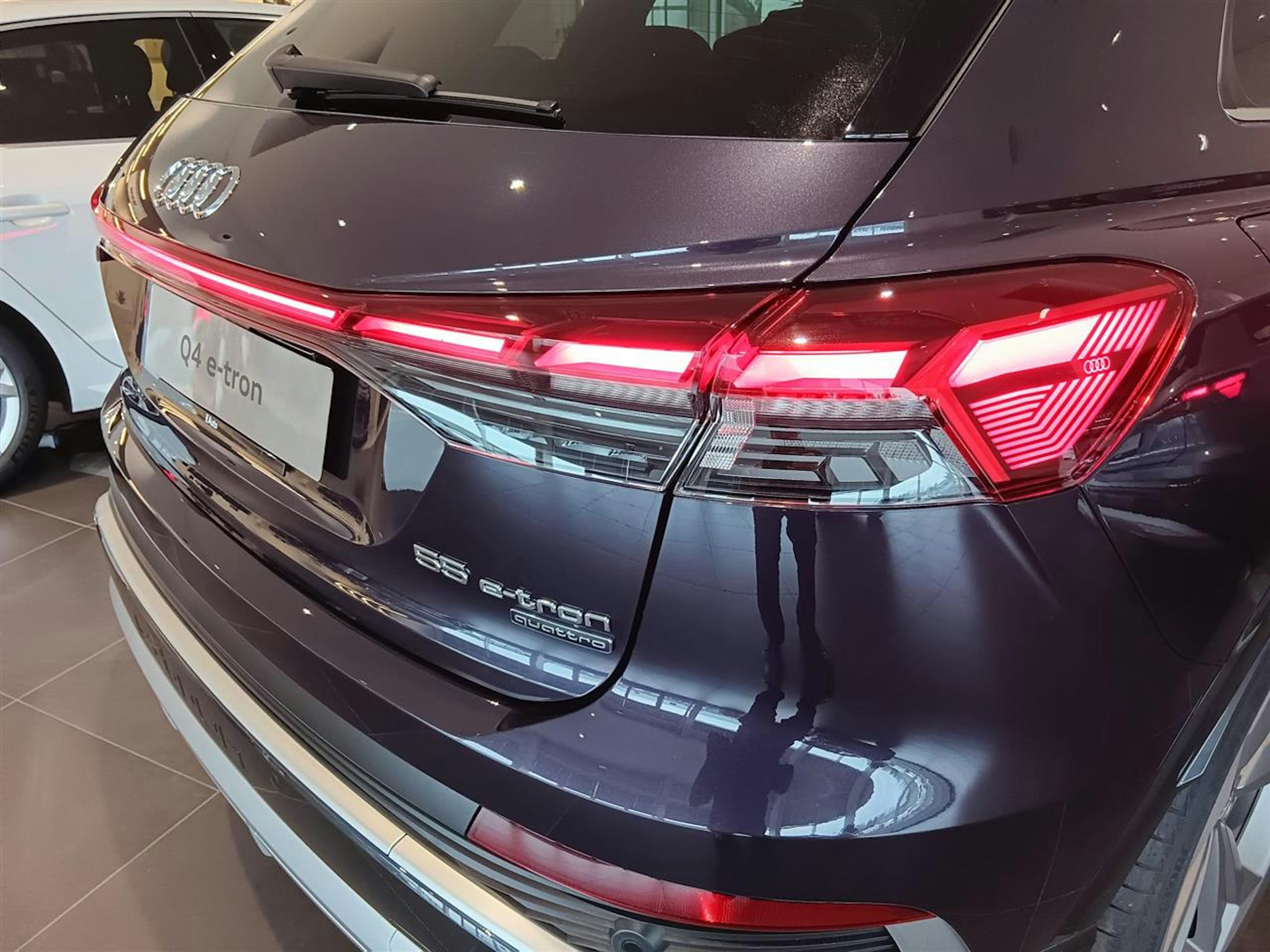 aurora violetti Audi Q4 e-tron 2025 kuva 20.